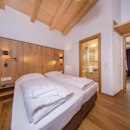 Chalet Chalet In Neukirchen Near Ski Arena Wildkogel Neukirchen am Grossvenediger