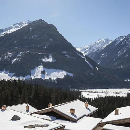 Chalet In Neukirchen Near Ski Arena Wildkogel Chalet Neukirchen am Grossvenediger